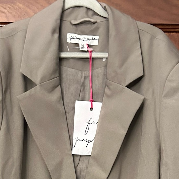 Free People Sheer Soul Suit Set Blazer and Pants Size 8 NWOT - Picture 7 of 12